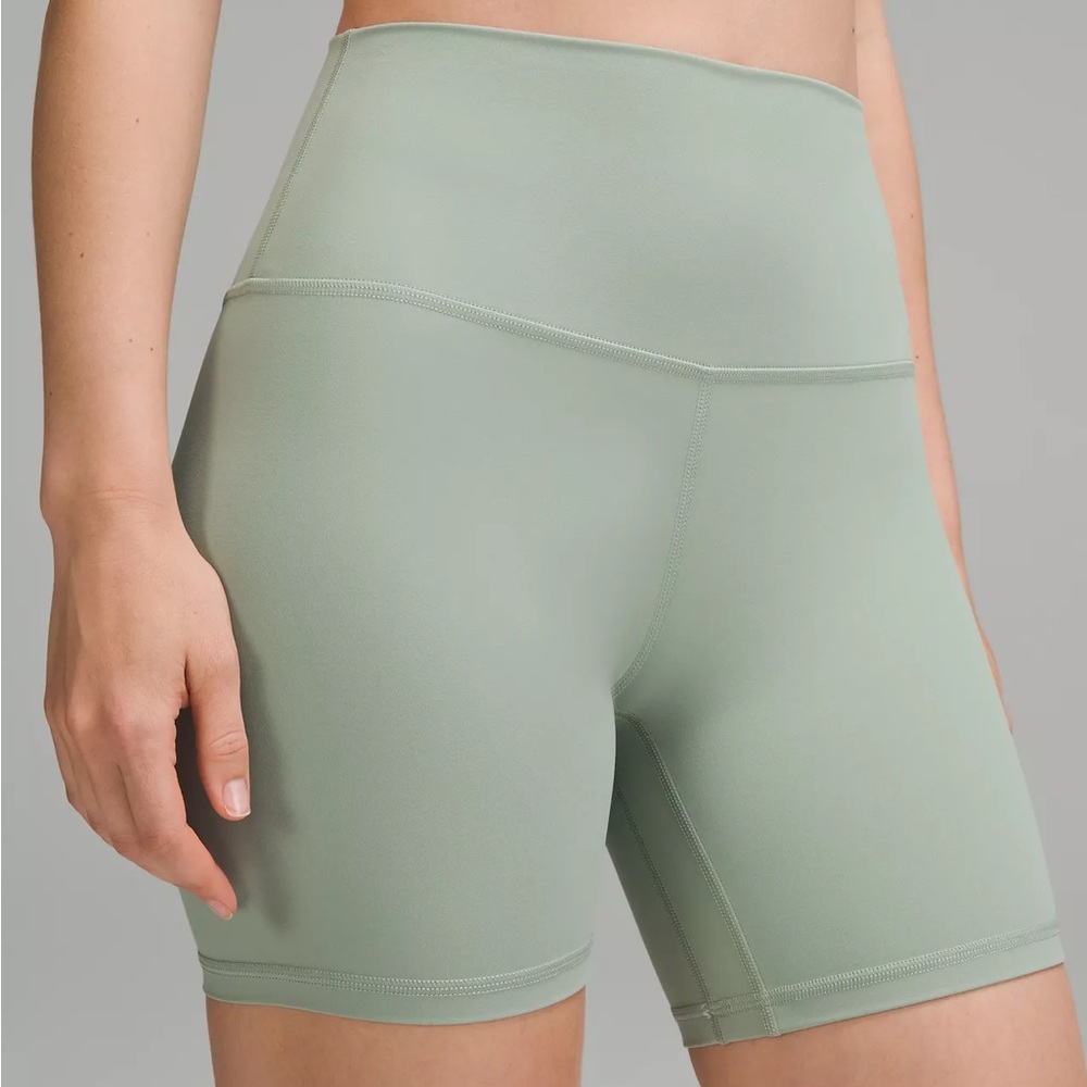 Lululemon align high-rise 6 inch shorts